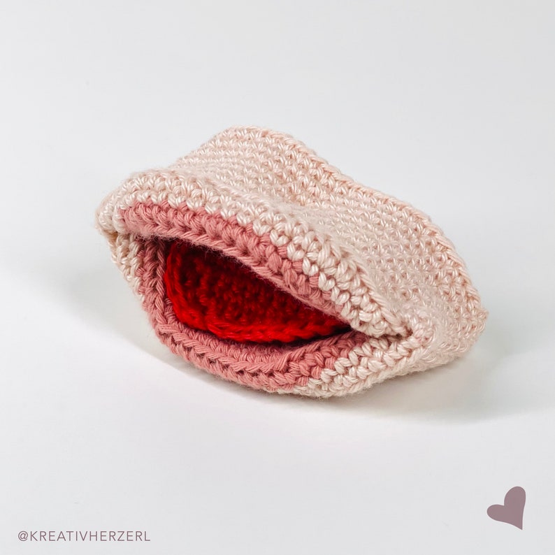 Crocheted mouth model to match the breast/breastfeeding model for midwives, lactation consultants, doulas etc. / teaching aids / lactation / various shapes image 5