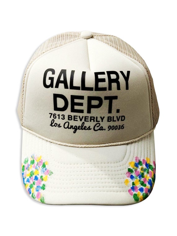 Gallery Dept. 5 Panel Mesh Snapback Trucker Hats for Men Cream