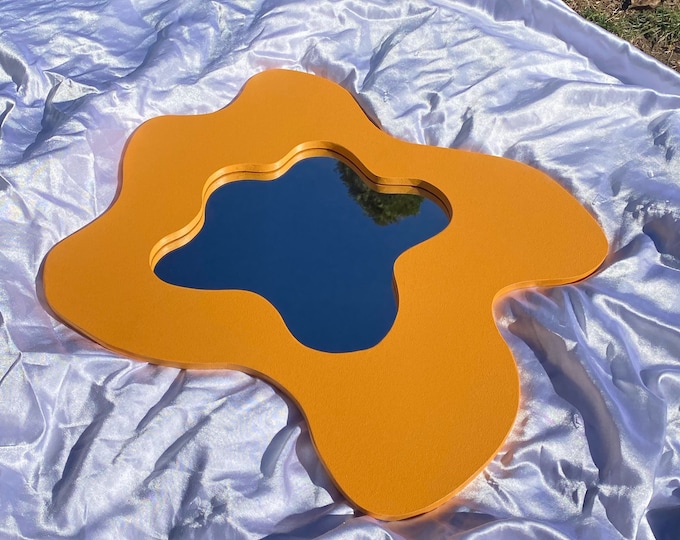 Irregular/asymmetrical Curvy Mirror With Wall Mount