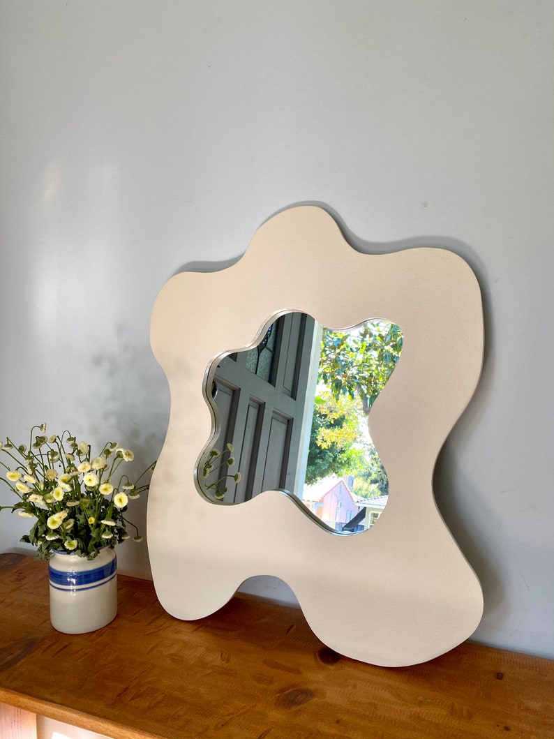 Curvy Mirror With Wall Mount image 2