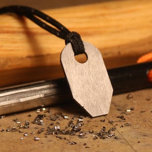 Zirconia Ceramic Ferro Rod Striker: Lightweight Fire Starter Pendant