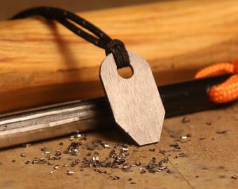NexLand CS2313 Ceramic Striker Mini Scraper Pendant for Ferro Rod Fire Starter Necklace Fire Steel Keychain