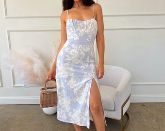 Vestido midi con print de flores de lino blanco y azul