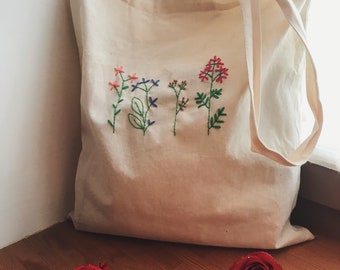 Tote bag brodé fleurs