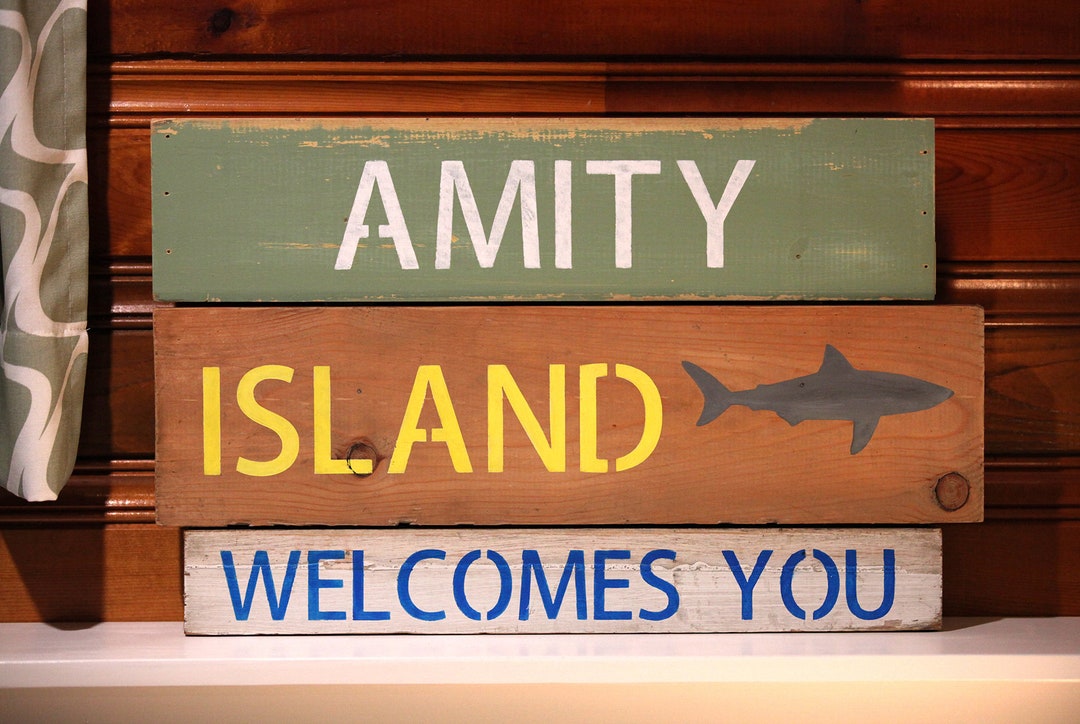 Amity Island Welcomes You Wooden Sign Etsy Israel