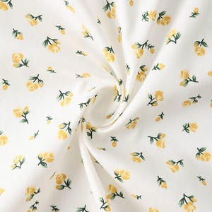 Flower Cotton Fabric- Floral Fabric- Dress Fabric- Daisy Fabric- Print Cotton Fabric- Handmade DIY Fabric- By The Half Yard