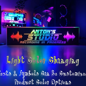 Insegna luminosa personalizzata per studio musicale: arredamento personalizzato per sala audio