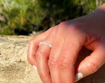 "Pearl" ring: Minimalist gold ring with pearls