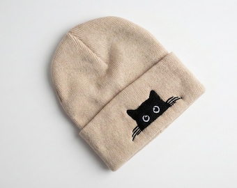 Beanie "Cat": Embroidered hat with a cute cat motif
