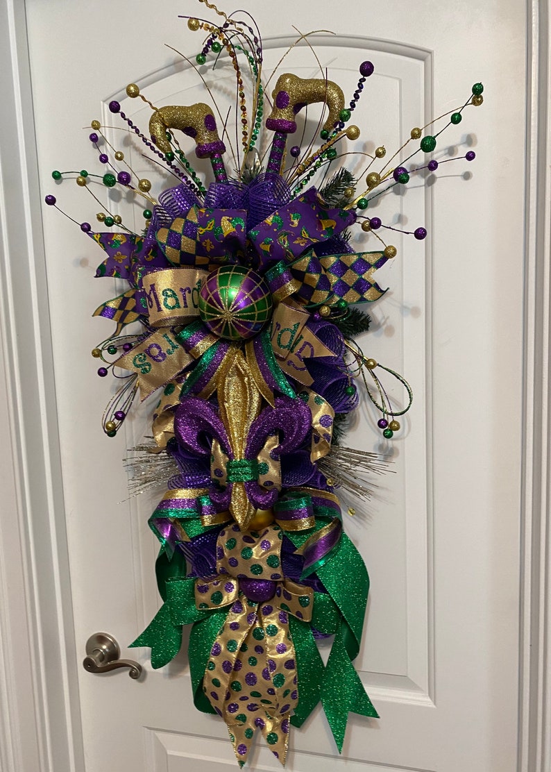 mardi gras wreath swag
