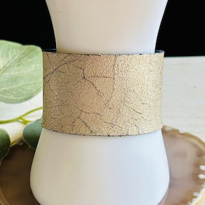 Damen Gold und Schwarz Print Leder Manschette Armband, Damen Leder Manschette Armband