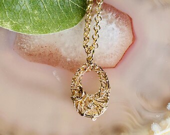 Collar de oro con diseño natural, colgante de hoja de vid, delicado collar dorado, joyería botánica, collar minimalista para uso diario, regalo para ella.