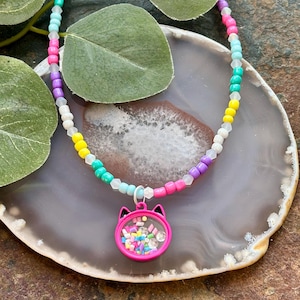 Beaded Cat Head Shaker Charm Necklace, Girls Animal Boho Hippe Necklace