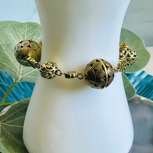 Chunky Circle And Flower Bracelet , Womens Boho Hippie Bracelet
