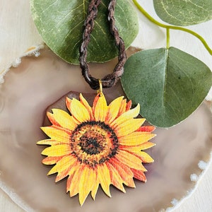 Women’s Brown braided Leather Sunflower Pendant Necklace, Women’s Gold Necklace