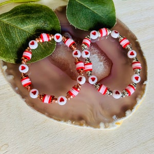 Kids Heart Stretch Bracelet , Girls Beaded Love Valentines Bracelet