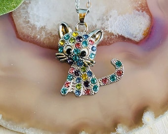 Collana con ciondolo gatto siamese creativo e carino dagli occhi