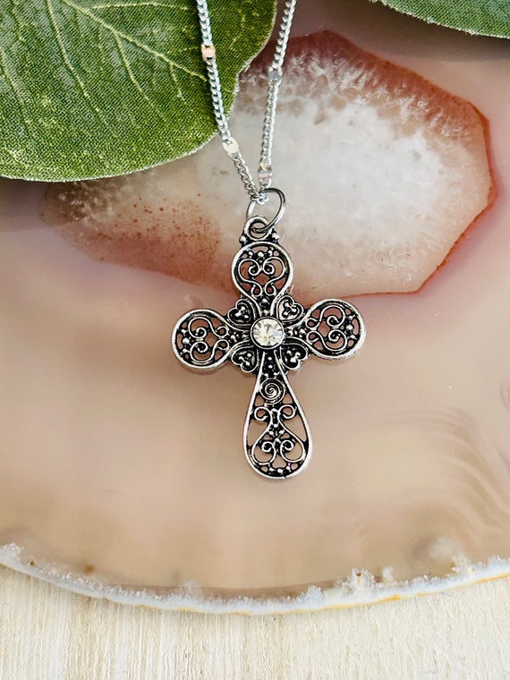 Diamond Pearl Cross Neckace For Women - CamillaBoutique