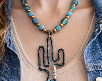 Naszyjnik z kaktusem, Wisiorek z kaktusem południowo-zachodnim, Biżuteria pustynna, Naszyjnik z koralikami z turkusu, Naszyjnik boho w stylu western, Prezent dla niej z Arizony