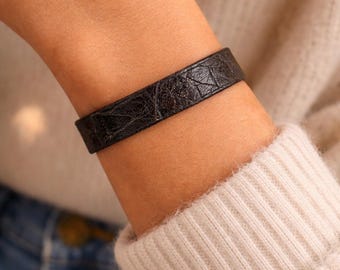 Pulseira de couro marrom, pulseira de couro minimalista, pulseira de couro rústica, pulseira de couro boho, joia de couro unissex estilo faroeste