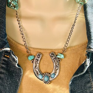 Rustic Couture's Western Jewelry Set For Women Cowgirl Vintage Western Necklace Earring - Product Details