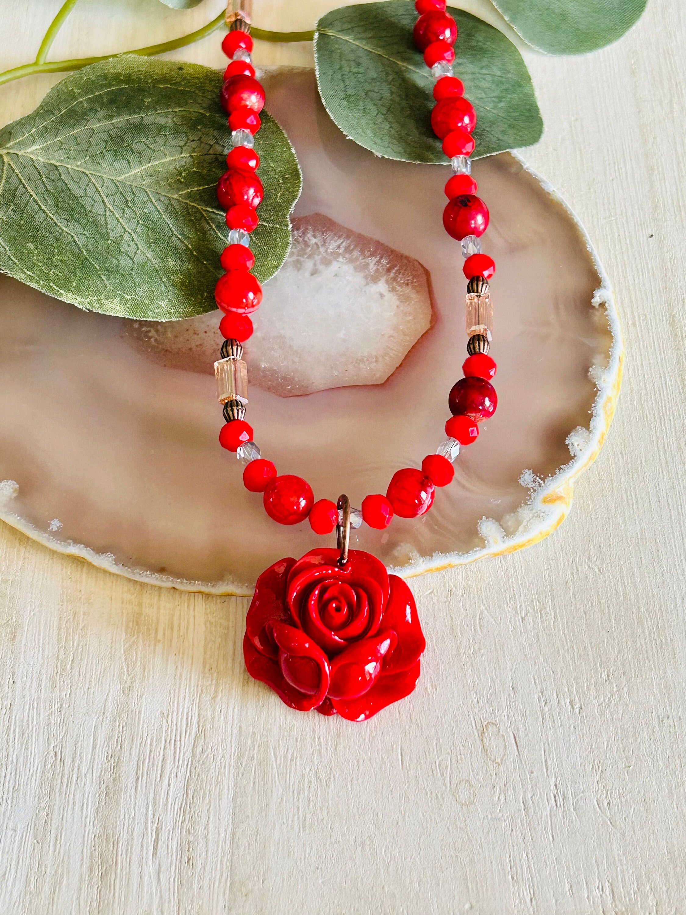 レッドローズアゲートビーズネックレス、レディースフラワーフローラル