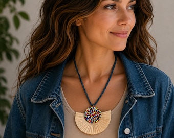 Collar llamativo de rafia estilo bohemio, collar con colgante de cuentas coloridas, collar de cordón trenzado azul, joyería hecha a mano para mujer, regalo para ella.