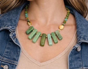 Green Agate Statement Necklace, Reconstituted Agate Bar Necklace, Boho Gemstone Necklace, Natural Stone Jewelry, Handmade Beaded Necklace