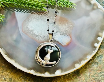 Black Cat Moon Necklace, Cat Lover Gift, Silver Cat Pendant Necklace, Witchy Jewelry, Minimalist Cat Jewelry, Gothic Cat Charm