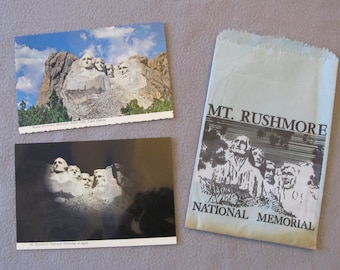 Mt. Rushmore Postcards & Bag