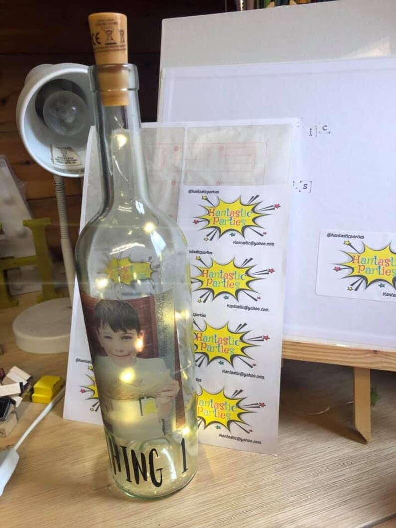 Happy Birthday Anniversary Gift Personalised Photograph /& Fairy Lights Bottle