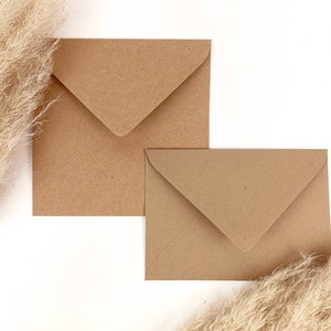 Briefumschlag Kraft für Postkartengröße DIN C6 und Quadrat 155 x 155 mm