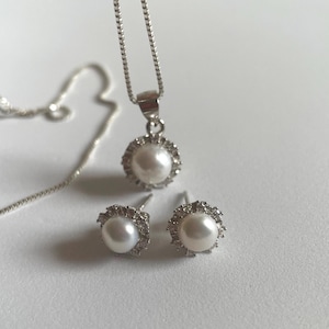 Sterling silver fresh water pearl ear stud and pearl necklace- classic design- pearl jewelry sets