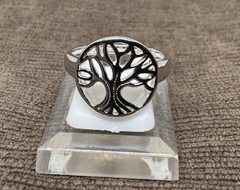 Sterling Silver Tree of Life Ring – Engraved Filigree Design