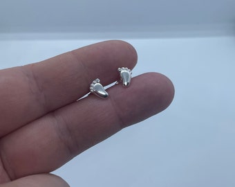Sterling Silver Foot Earrings-Baby Feet Earrings-Ear studs-Minimalist Jewelry