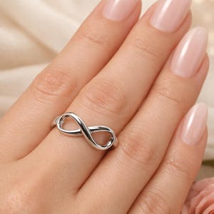 Sterling Silver Infinity Ring – Minimalist 925 Jewelry
