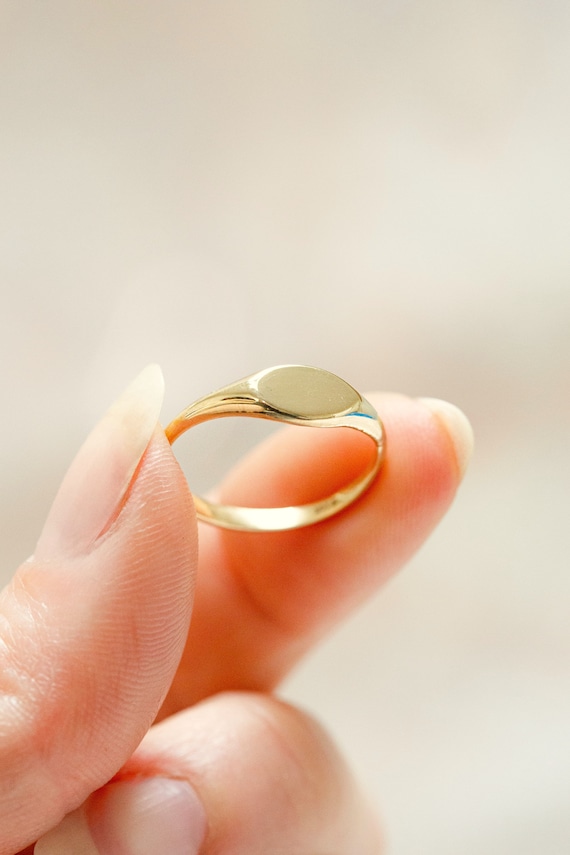 14k Solid Gold Oval Signet Ring, Dainty Personalized Solid Gold