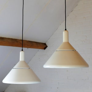 Set of 2 Vagn Dyring white minimalist pendant lamps, Unilamp 353, produced for Solar (Nordisk Solar Compagni)