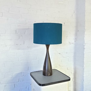 Lampe de table en bois vintage pied de lampe en bois rétro vintage avec abat-jour en lin couleur essence fait main, lampe de table mcm. image 2