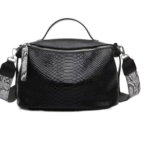 Stylish Crossbody Bag, Fashion Vegan Leather  Crossbody Bag, Shoulder Bag | Leather Tote Bag for Women | Gift for Girlfriend | Messenger Bag