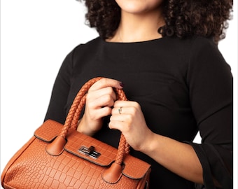 Vegan Leather Crossbody Bag: Sustainable Travel Handbag