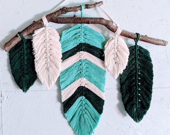 Macrame Boho Wall Hanging. Turquoise, Hunter Green and Cream. 17" x 17"