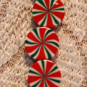 18 Ct Peppermint Candy High-Quality Plastic Beads, 10mm, Winter Holiday Christmas Theme, DIY Jewelry Supply, Jewelry Making,Red, Green White