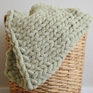 Chunky Knit Blanket | Chunky Knit Throw | Knitted Blanket| Handmade Knit Throw |Couch Throw | Chenille Blanket| Christmas Blanket