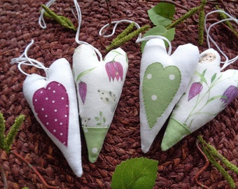 2 Narrow fabric hearts for hanging,Acufactum fabric,checkerboardflower,spring decoration,Easter decoration,window decoration