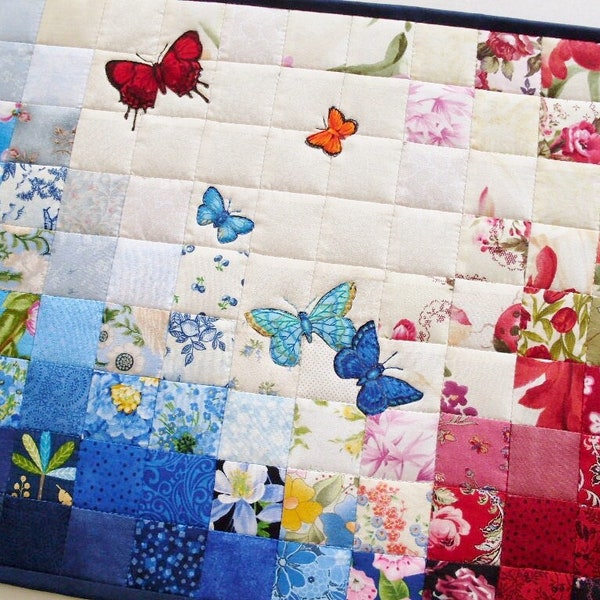 Jardin depapillon,papillon,courtepointe patchwork,tenture murale,chemin de table,dégradé de couleur,tapis de fleurs fleurs,décoration murale