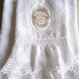 Towel with lace and nostalgic appliqué, shabby, vintage, French country house, crochet lace, bathroom decoration, bath towel