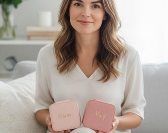 Personalized Saffiano Leather Travel Jewelry Case | Bridesmaid Gift