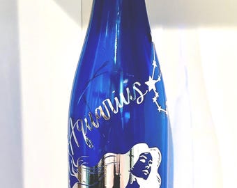 Wassermann Göttin Wein Flasche Nachtlicht: Upcycled Sternzeichen Lampe