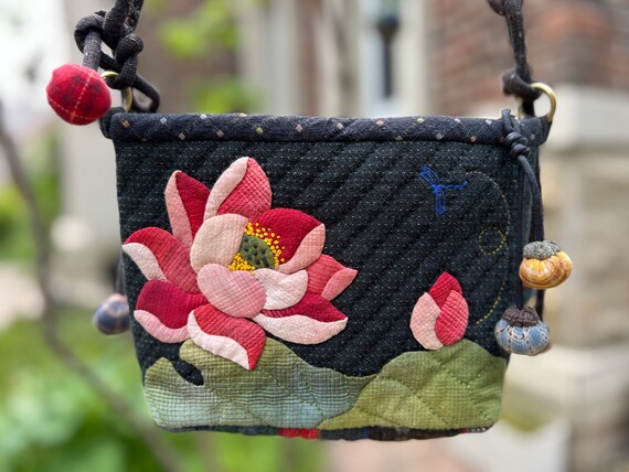 Handmade Quilted Bag in Japanese Patchwork style Cotton/ Crossbody Bag/ small tote bag / handmade adorble pumpkins/ Adjustable strap